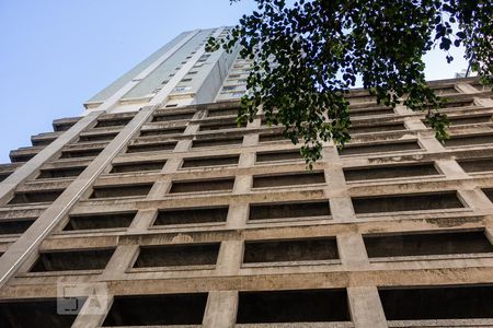 Apartamento à venda com 54m², 1 quarto e 1 vagaFachada