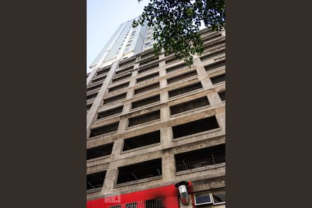 Apartamento à venda com 54m², 1 quarto e 1 vagaFachada