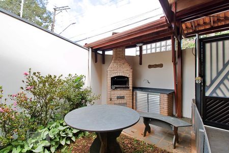 Casa à venda com 180m², 3 quartos e 3 vagasChurrasqueira