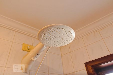 Casa à venda com 180m², 3 quartos e 3 vagasBanheiro