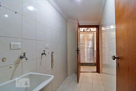 Casa à venda com 180m², 3 quartos e 3 vagasÁrea de Serviço
