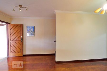Sala de casa à venda com 3 quartos, 180m² em Jardim Colombo, São Paulo