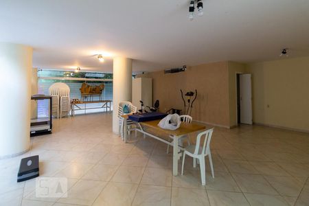 Apartamento à venda com 216m², 3 quartos e 2 vagasSalão de festas
