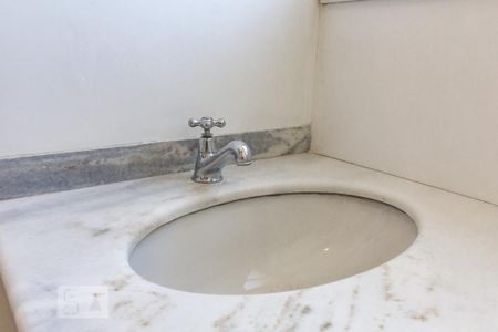 Apartamento para alugar com 120m², 3 quartos e 1 vaga Apartamento para alugar com 120m², 3 quartos e 1 vagaBanheiro
