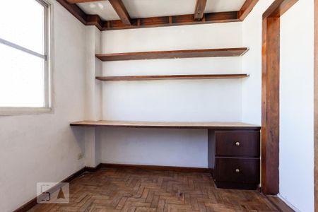 Apartamento para alugar com 120m², 3 quartos e 1 vaga Apartamento para alugar com 120m², 3 quartos e 1 vagaÁrea de Serviço - Quarto
