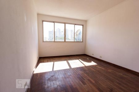 Apartamento para alugar com 120m², 3 quartos e 1 vaga Apartamento para alugar com 120m², 3 quartos e 1 vagaSala