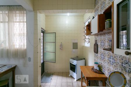 Cozinha de apartamento à venda com 3 quartos, 111m² em Santo Antônio, Belo Horizonte