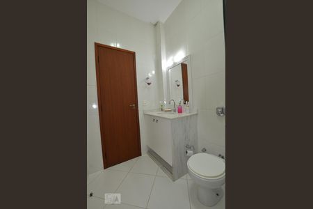 Casa de condomínio à venda com 70m², 2 quartos e 1 vagaBanheiro