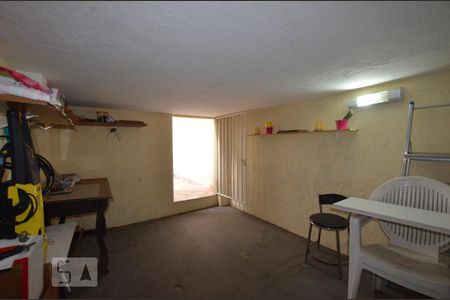 Casa de condomínio à venda com 70m², 2 quartos e 1 vagaQuarto de Serviço