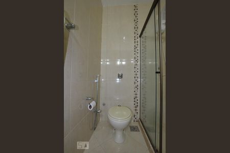Casa de condomínio à venda com 70m², 2 quartos e 1 vagaBanheiro da suite