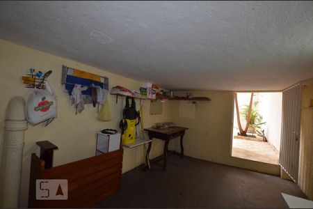 Casa de condomínio à venda com 70m², 2 quartos e 1 vagaQuarto de Serviço