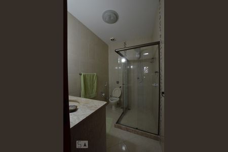 Casa de condomínio à venda com 70m², 2 quartos e 1 vagaBanheiro da suite
