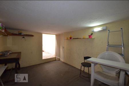 Casa de condomínio à venda com 70m², 2 quartos e 1 vagaQuarto de Serviço