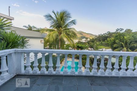 Casa à venda com 450m², 4 quartos e 4 vagas Casa à venda com 450m², 4 quartos e 4 vagasQuarto 2 vista