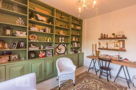 Casa à venda com 450m², 4 quartos e 4 vagas Casa à venda com 450m², 4 quartos e 4 vagasSala