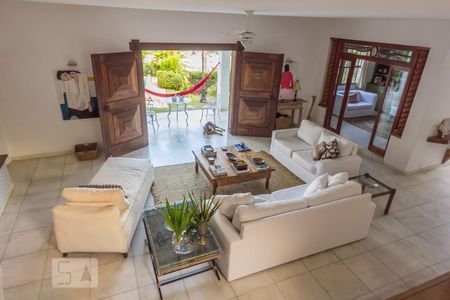 Sala de casa à venda com 4 quartos, 450m² em Freguesia de Jacarepaguá, Rio de Janeiro