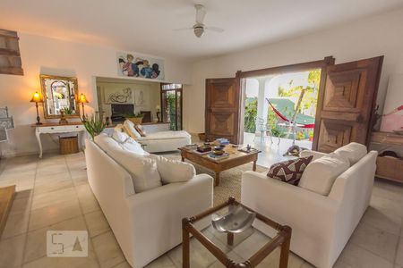 Sala de casa à venda com 4 quartos, 450m² em Freguesia de Jacarepaguá, Rio de Janeiro