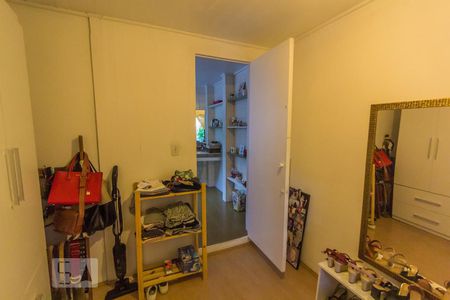 Casa à venda com 450m², 4 quartos e 4 vagas Casa à venda com 450m², 4 quartos e 4 vagasSuíte 2 closed