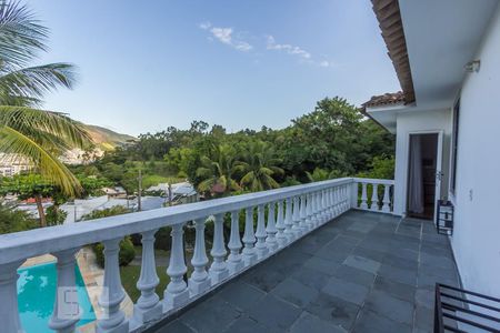 Casa à venda com 450m², 4 quartos e 4 vagas Casa à venda com 450m², 4 quartos e 4 vagasSuíte 1 varanda 2