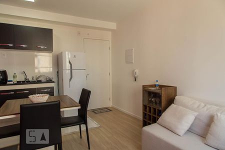 Sala de Apartamento com 2 quartos, 40m² Vila Califórnia