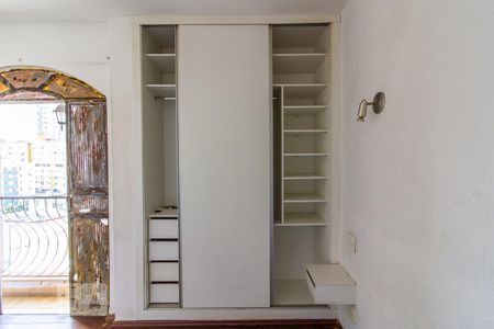 Suíte 1 - Armário de apartamento à venda com 3 quartos, 150m² em Sagrada Família, Belo Horizonte