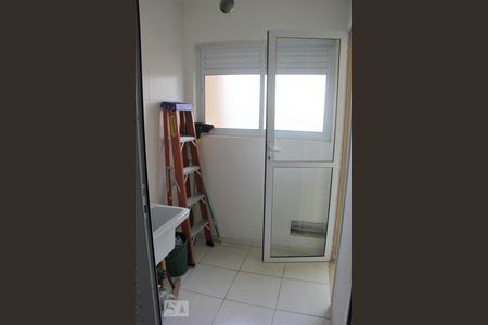 Apartamento à venda com 64m², 2 quartos e 2 vagasLavanderia