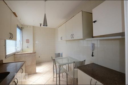 Apartamento à venda com 78m², 2 quartos e 1 vagaCozinha