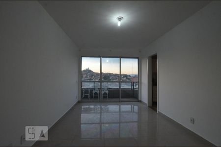 Sala de apartamento à venda com 2 quartos, 78m² em Olaria, Rio de Janeiro