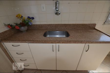 Apartamento à venda com 78m², 2 quartos e 1 vagaCozinha- Amários