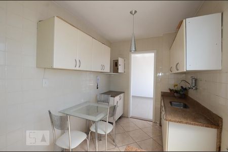 Apartamento à venda com 78m², 2 quartos e 1 vagaCozinha