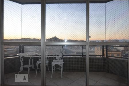 Sala de apartamento à venda com 2 quartos, 78m² em Olaria, Rio de Janeiro