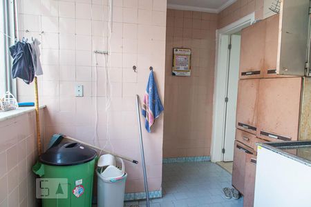 Casa à venda com 220m², 3 quartos e 6 vagasÁrea de Serviço