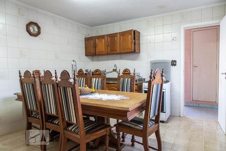 Casa à venda com 220m², 3 quartos e 6 vagasCozinha