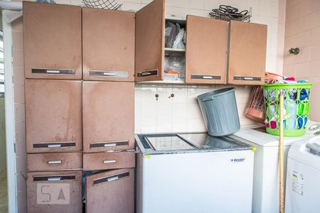 Casa à venda com 220m², 3 quartos e 6 vagasÁrea de Serviço