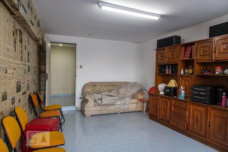 Casa à venda com 220m², 3 quartos e 6 vagasÁrea externa