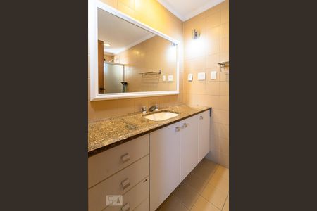 Banheiro de kitnet/studio para alugar com 1 quarto, 45m² em Jardim Paulista, São Paulo