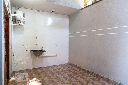 Casa para alugar com 70m², 2 quartos e 1 vagaÁrea de Serviço