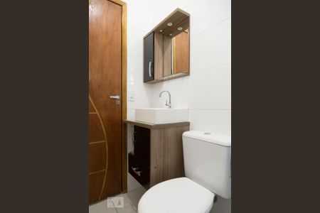 Casa para alugar com 70m², 2 quartos e 1 vagaBanheiro Corredor