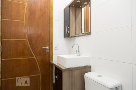 Casa para alugar com 70m², 2 quartos e 1 vagaBanheiro Corredor