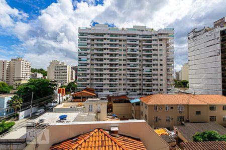 Vista da Sala de apartamento à venda com 2 quartos, 70m² em Icaraí, Niterói