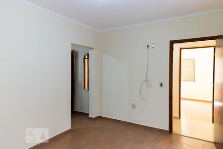 Suite de casa para alugar com 4 quartos, 320m² em Jardim Oriental, São Paulo