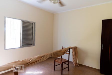 Casa à venda com 320m², 5 quartos e 2 vagasQuarto 2