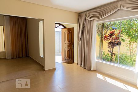 Sala de casa à venda com 5 quartos, 320m² em Jardim Oriental, São Paulo