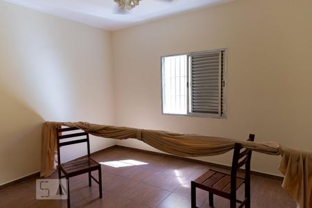 Casa à venda com 320m², 5 quartos e 2 vagasQuarto 2