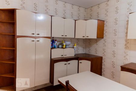 Casa à venda com 320m², 5 quartos e 2 vagasCozinha