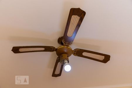 Casa à venda com 320m², 5 quartos e 2 vagasQuarto 4