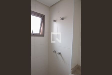 Apartamento para alugar com 147m², 3 quartos e 2 vagas Apartamento para alugar com 147m², 3 quartos e 2 vagasBanheiro da Suíte 1