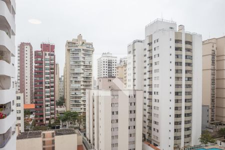 Apartamento para alugar com 147m², 3 quartos e 2 vagas Apartamento para alugar com 147m², 3 quartos e 2 vagasVista da Sacada