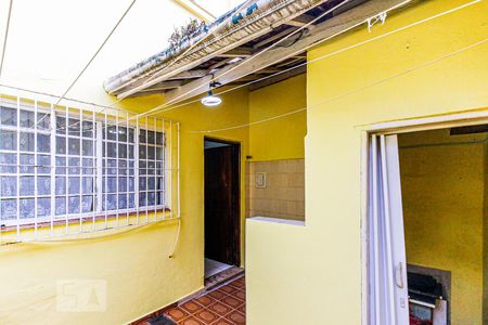 Casa à venda com 96m², 2 quartos e 1 vagaQuintal
