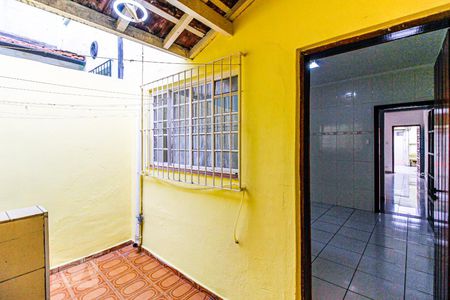 Casa à venda com 96m², 2 quartos e 1 vagaÁrea de Serviço